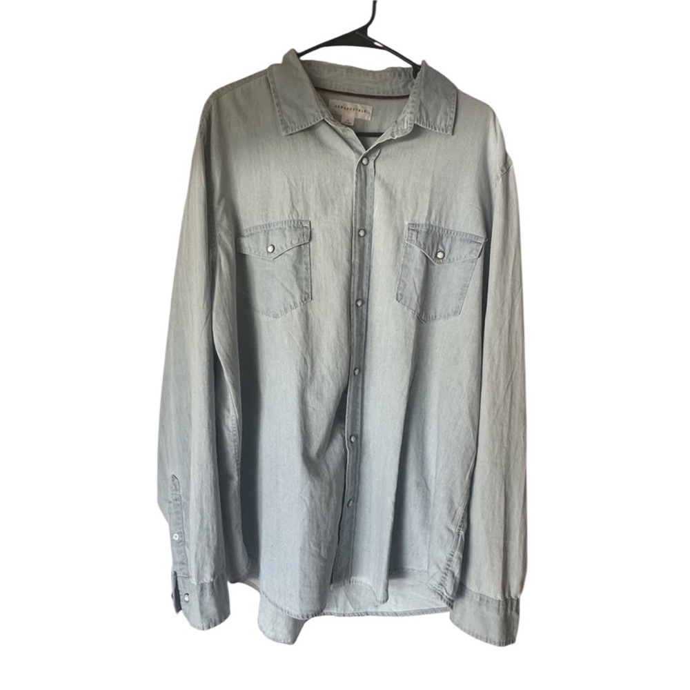 Aeropostale Button Up Long Sleeve Collared Light Denim size XL